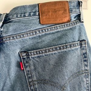 Levi’s STAY LOOSE™️